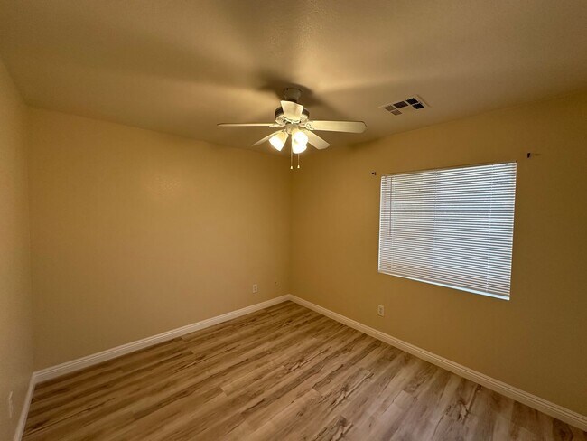 Building Photo - 4bed house ready for occupancy