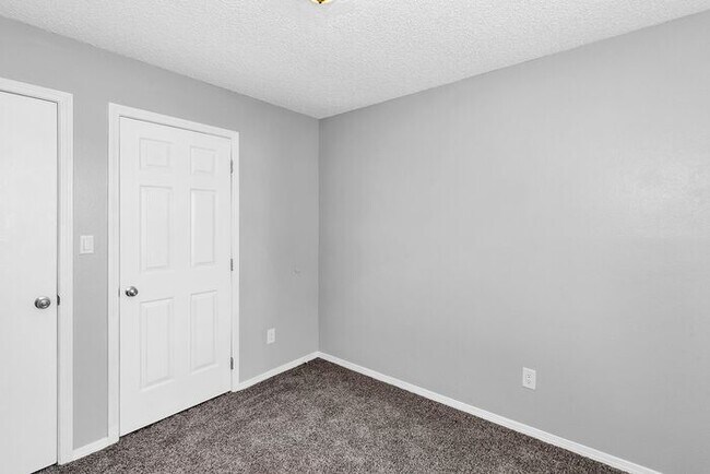 Building Photo - Cozy, Remodeled Gem with Spacious Backyard – Your Perfect Rental Home!