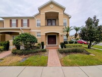 Building Photo - Spacious 3-Bedroom Townhouse with Resort-S...