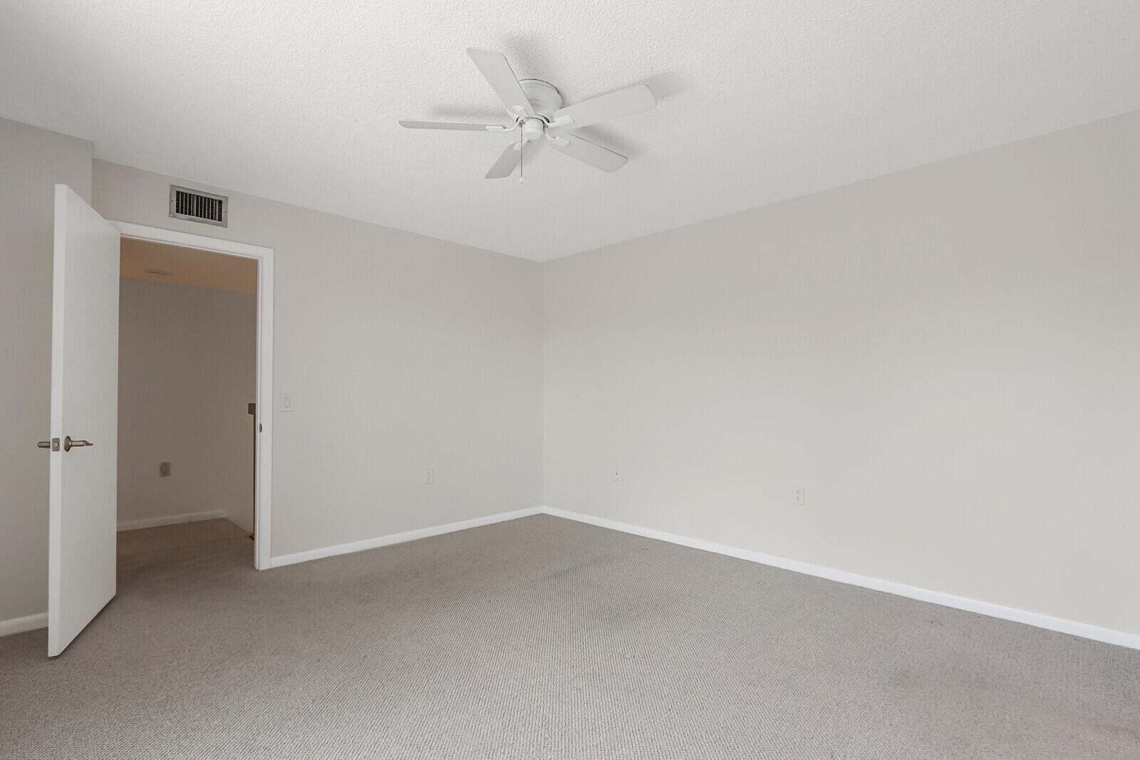 Building Photo - 3026 30th Ct