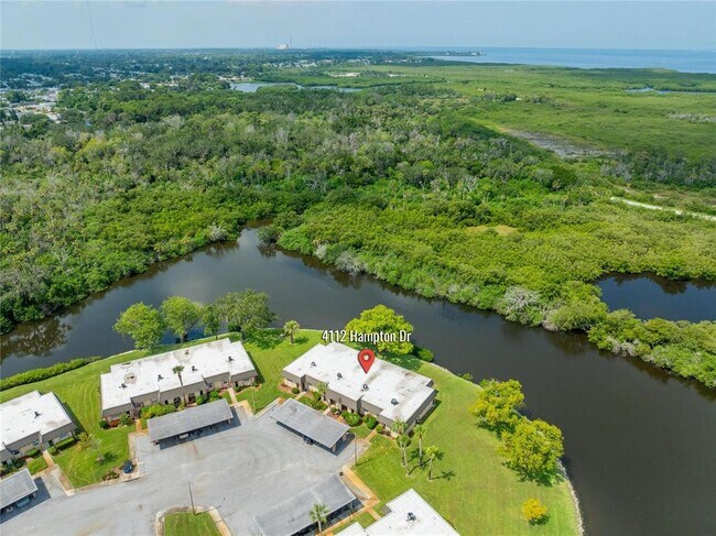 Building Photo - 4112 Hampton Dr