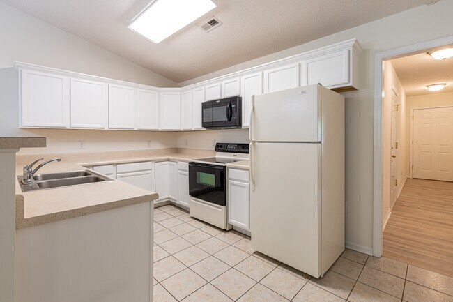 Building Photo - 906 Mercer Dr
