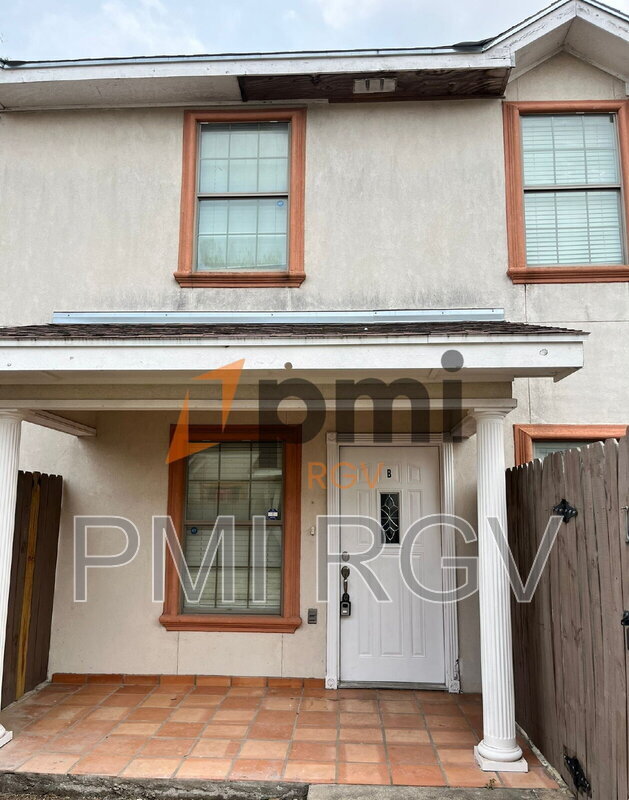 Primary Photo - 211 Baltic Ave