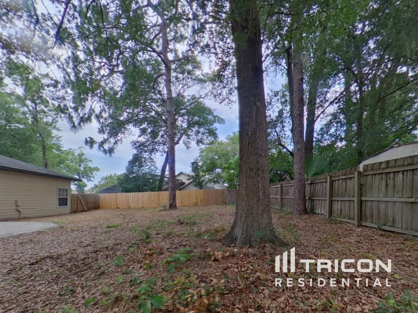 Building Photo - 258 Shady Oaks Cir
