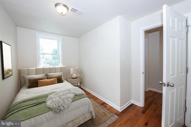 Building Photo - 102 Brookfield Terrace