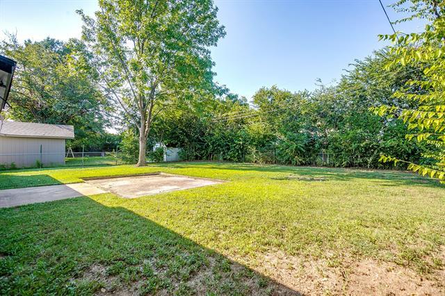 Building Photo - 317 NW Suzanne Terrace