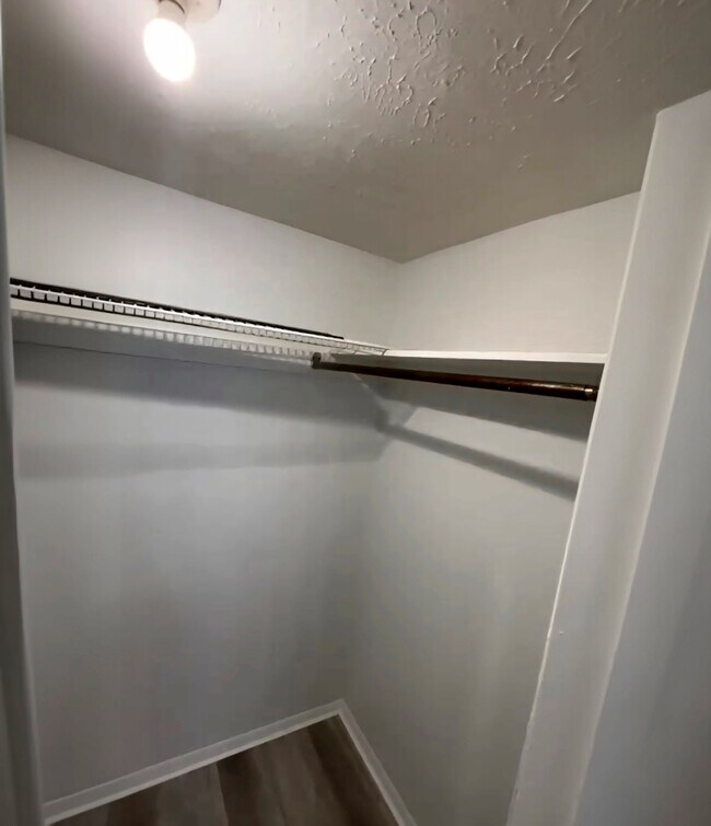 Building Photo - 3982 Crayrich Cir
