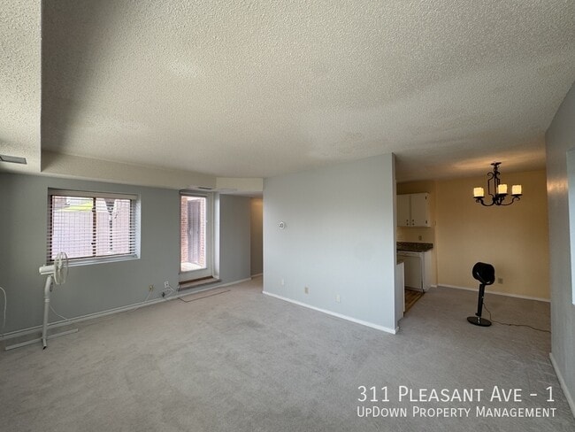 Building Photo - 311 Pleasant Ave