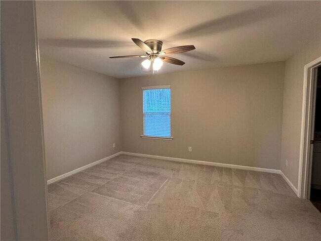 Building Photo - 2008 Nuthatch Dr