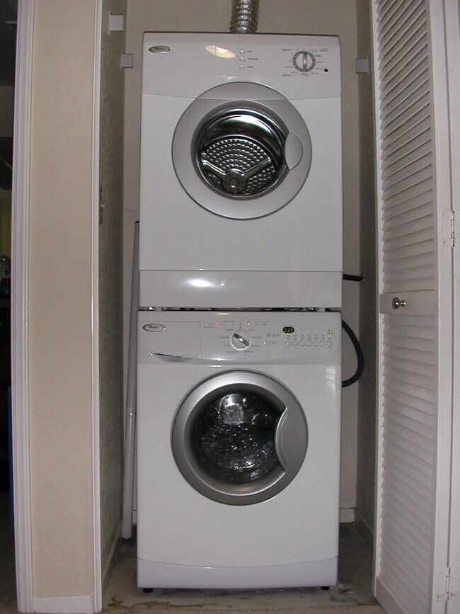 Washer / Dryer - 785 Portwalk Plz
