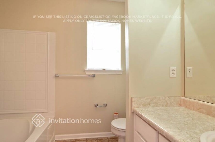 Building Photo - 124 Meadow Ct