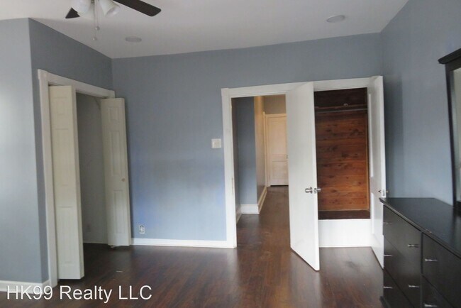 Building Photo - 3 br, 1.5 bath House - 7032 Walker St.