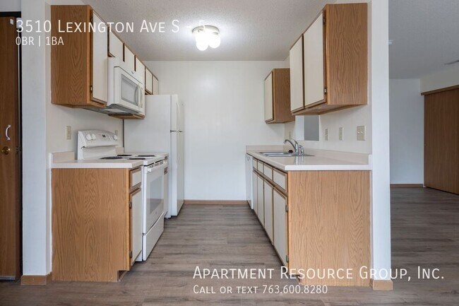 Building Photo - 3510 Lexington Ave S