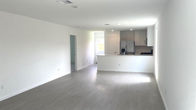 Building Photo - 18031 Valle Cupa Ln