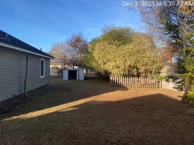 Building Photo - 6705 Pacific Ave