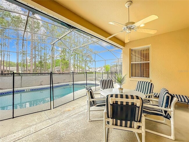 Building Photo - 520 Orista Dr