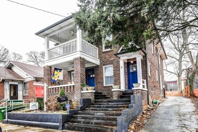 Building Photo - 499 Winton Terrace NE