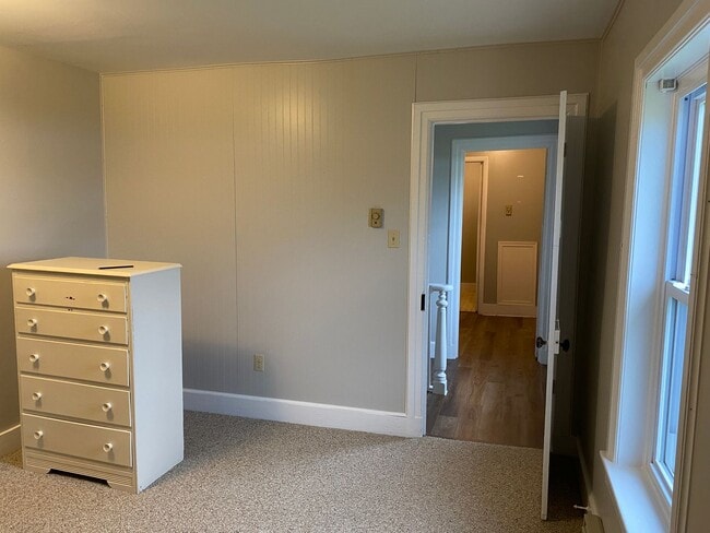 Building Photo - Coming soon! 4 Bedroom Farmhouse for Rent ...