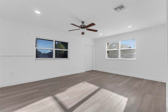 Building Photo - 3051 NW 77th St