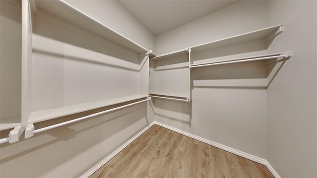 Building Photo - 6817 Labelle Dr