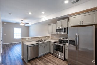 Interior Photo - Durrett Dr - 55 (x17)