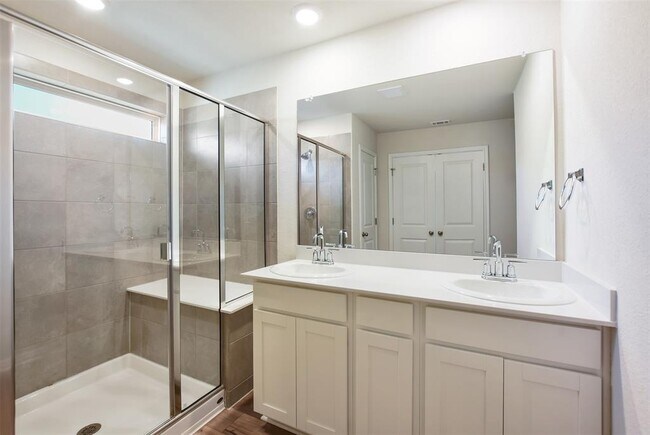 Building Photo - 304 Delaware Mountains Ter