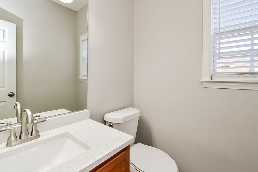 Building Photo - 9168 Acadia Pl