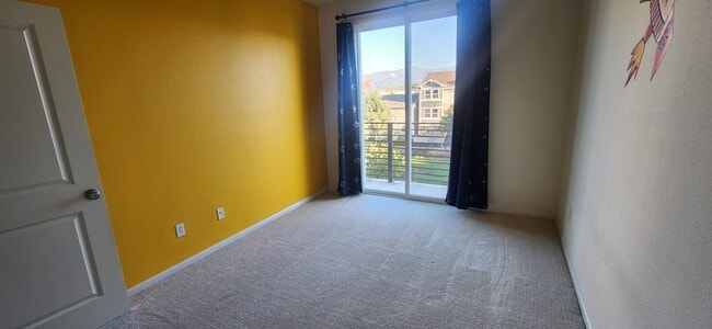 Building Photo - 40916 Gramercy Terrace