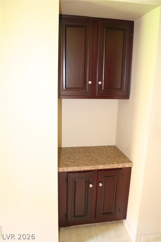 Building Photo - 2894 Lilac Ct