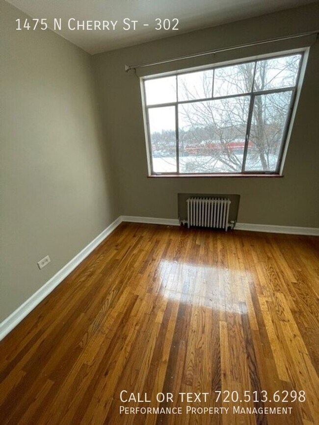 Building Photo - 1475 N Cherry St