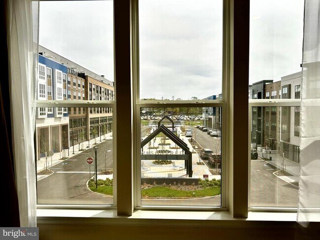 Building Photo - 1 Culvert Dr