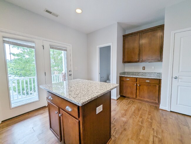 Building Photo - 153 Braeside Ct