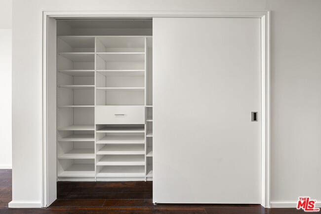 Building Photo - 1155 S Grand Ave