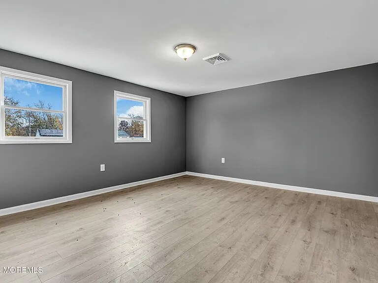 Building Photo - 211 Delaware Ave