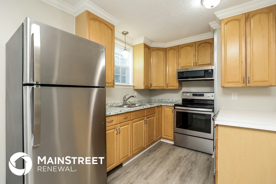 Building Photo - 7901 Chester Rd