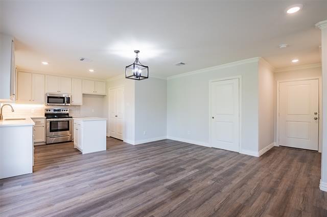 Building Photo - 3462 Coronado Ct
