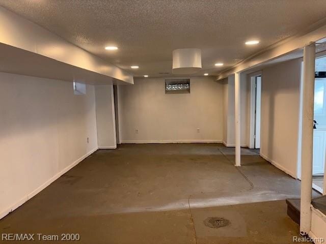 Building Photo - 5066 Bedford St