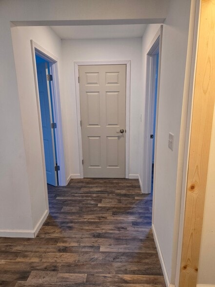 Building Photo - 113 Lashmet Dr