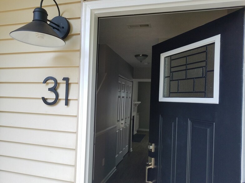 Building Photo - 31 Sally Ann Pl