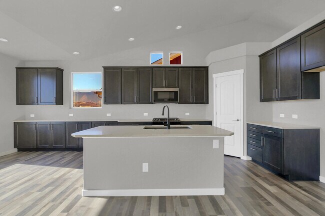 Building Photo - 15782 Lake Mist Dr