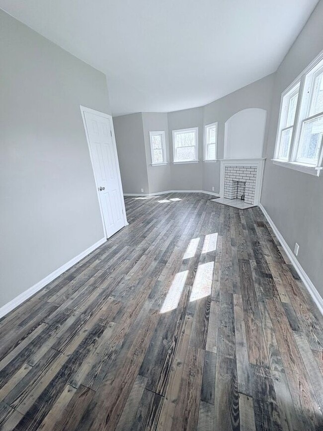 Building Photo - Charming 1 bed 1 baths in Columbus!