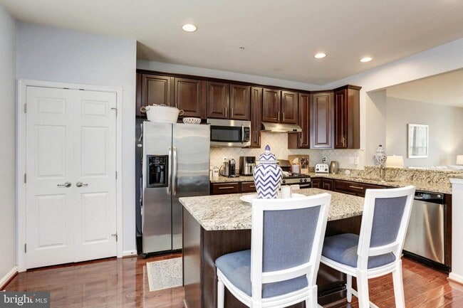 Building Photo - 7359 Matchbox Alley