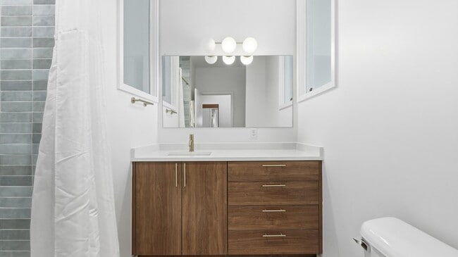 Building Photo - 207 Old Mountain Rd