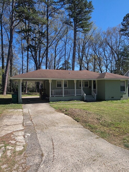 Building Photo - 1311 Shannonhouse Dr