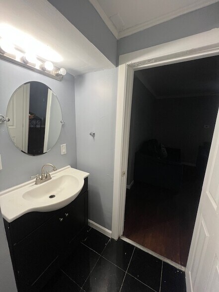 Building Photo - 109 Ashworth Pl