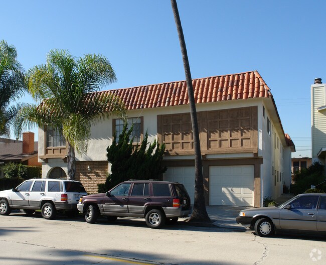 Building Photo - 139 6th St