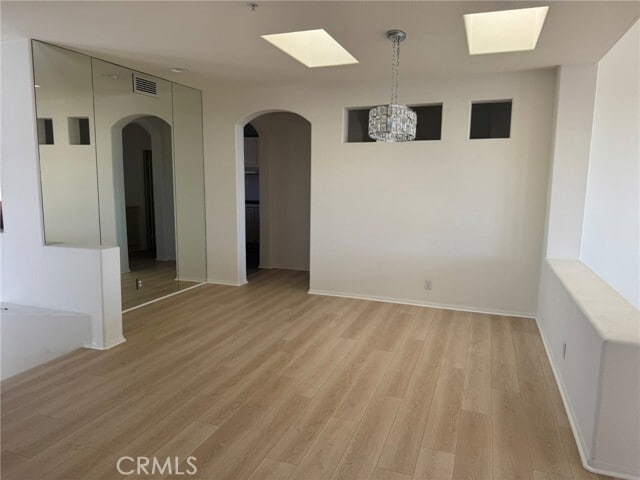 Building Photo - 15 Riva Dr