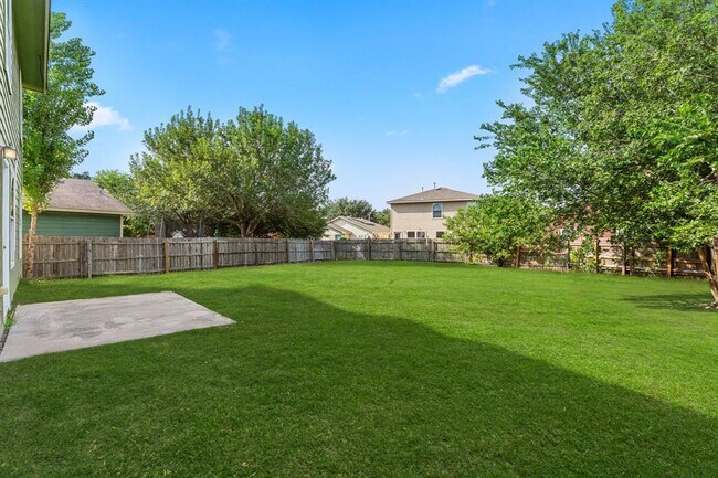 Building Photo - 7409 Elk Pass Dr
