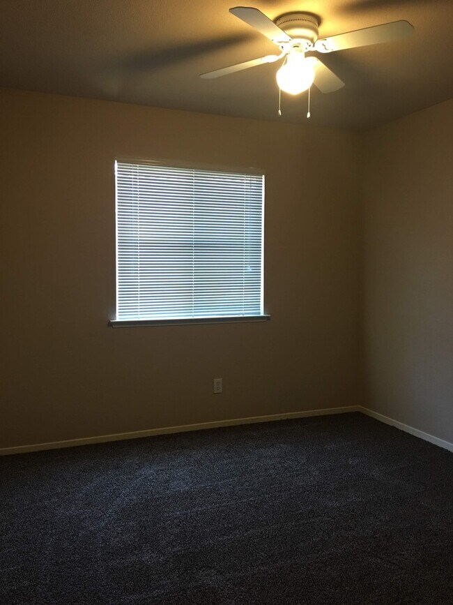 Building Photo - 4 bedroom with a nice floor plan, close to Figarden Elementary School. A spacious Granville home ...