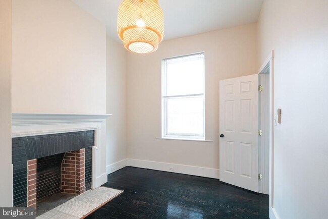 Building Photo - 1836 Delancey St